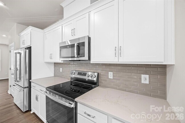 Building Photo - 5640 Kingspan Dr