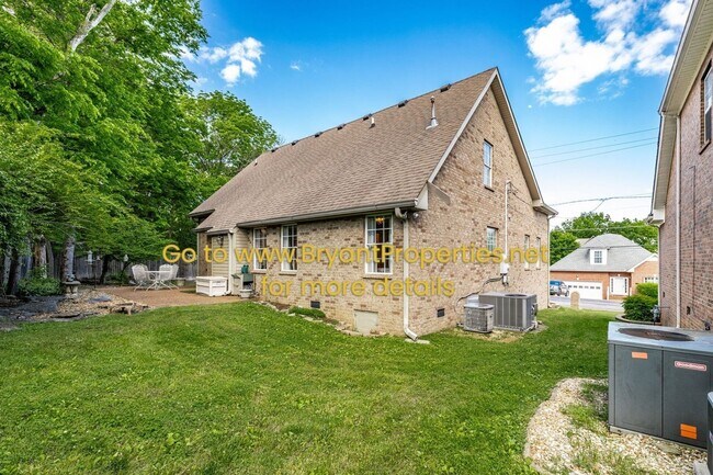 Building Photo - Madison/Rivergate Area - 3 Bedroom, 2.5 Baths