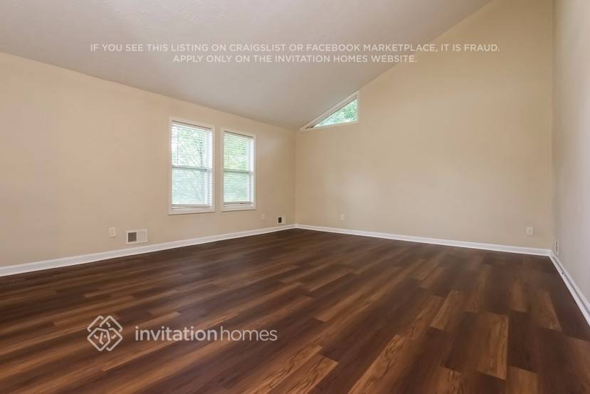 Building Photo - 5345 N Fork Dr SW