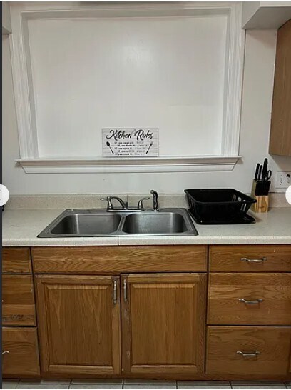 Building Photo - 2228 Riverland Dr