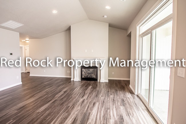 Building Photo - 16909 E Knox Ln