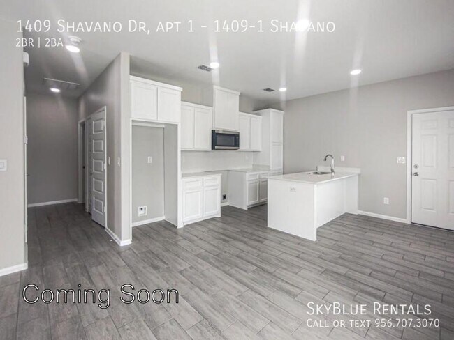 Building Photo - 1409 Shavano Dr