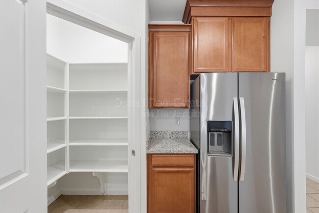 Building Photo - 13300 N 141st Ln