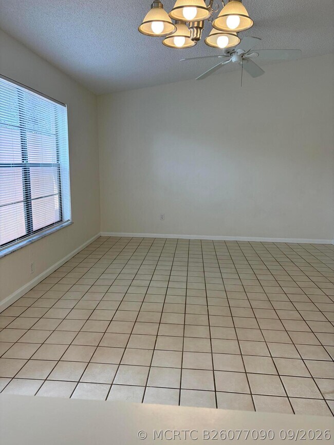 Building Photo - 1303 Hempstead St