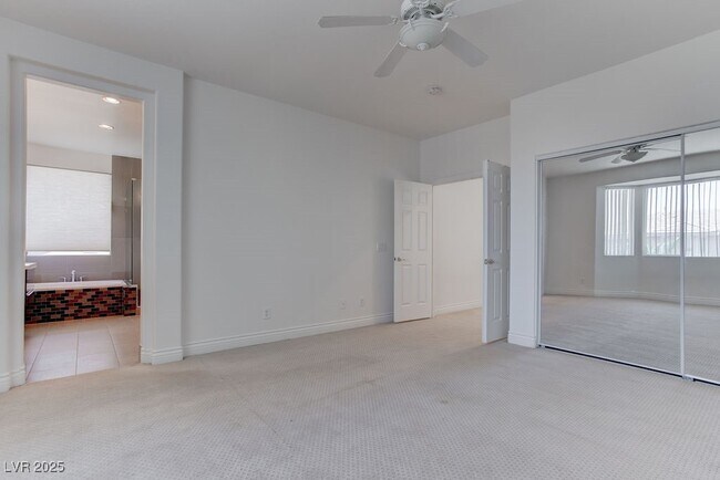 Building Photo - 10381 Walking View Ct