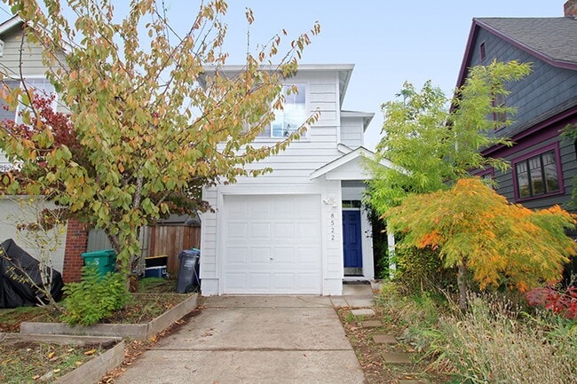 Primary Photo - 8522 N Haven Ave