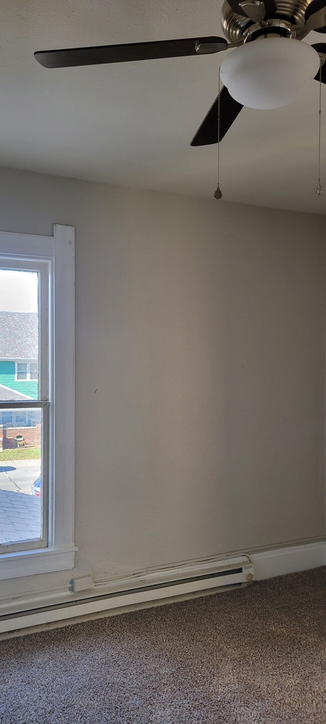 Building Photo - 101 N Main