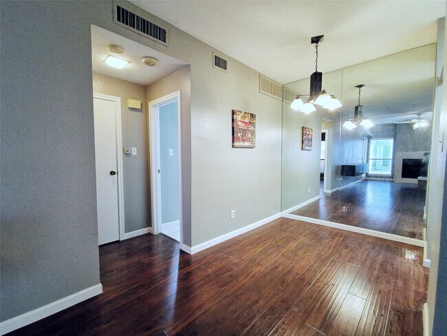 Building Photo - 7950 N Stadium Dr