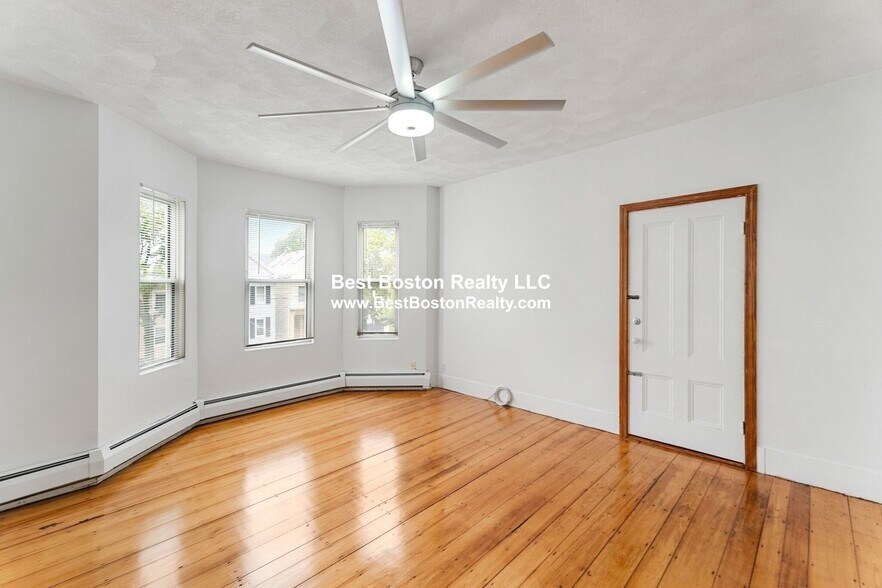 Building Photo - 339 Norfolk St