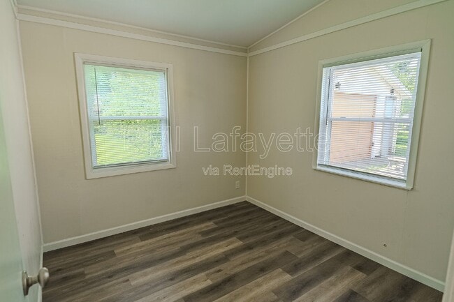 Building Photo - 2760 Medford St