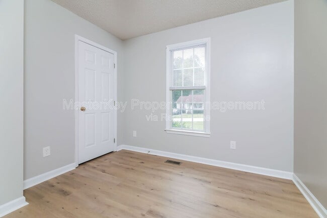 Building Photo - 1021 Amber Acres Ln