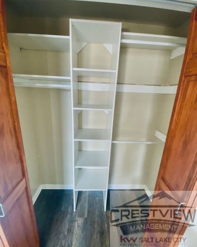 Building Photo - Broadway Condo