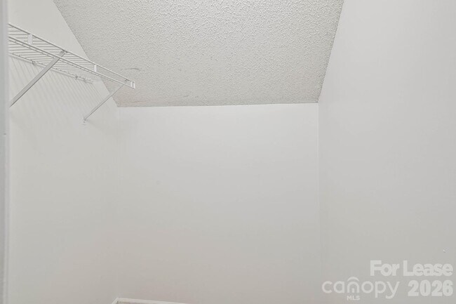 Building Photo - 10630 Sleigh Bell Ln