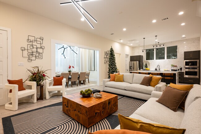 Building Photo - 913 Thompson St