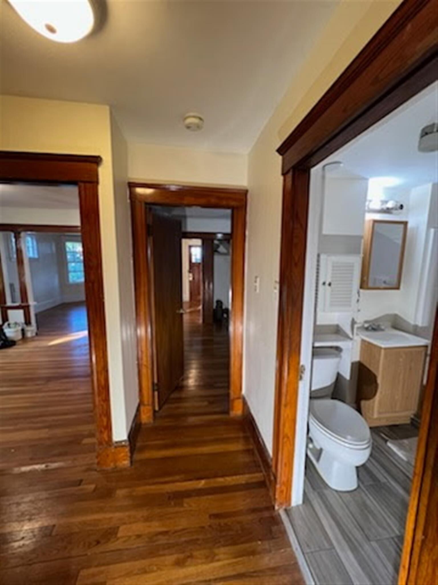 Building Photo - 42 Madison St