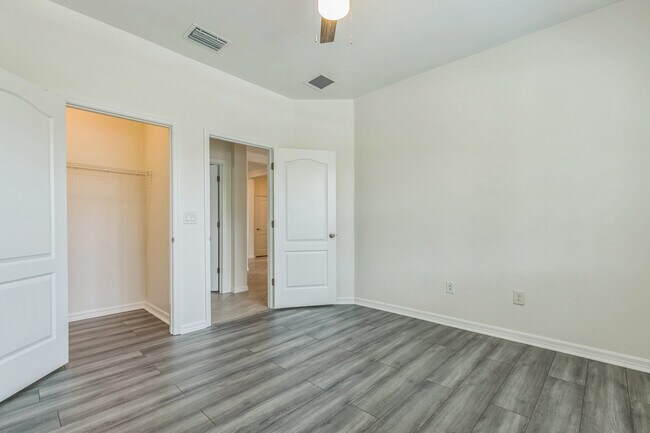 Building Photo - 4318 Teaberry Ln
