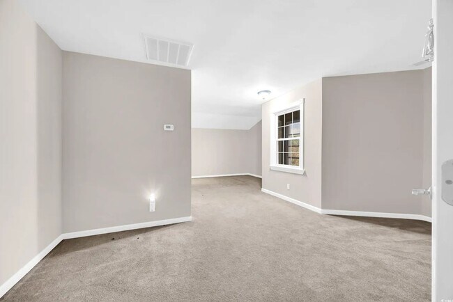 Building Photo - 414 Carriage Lake Dr