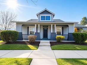 Building Photo - Beautifully Maintained Single Level Home with AC!