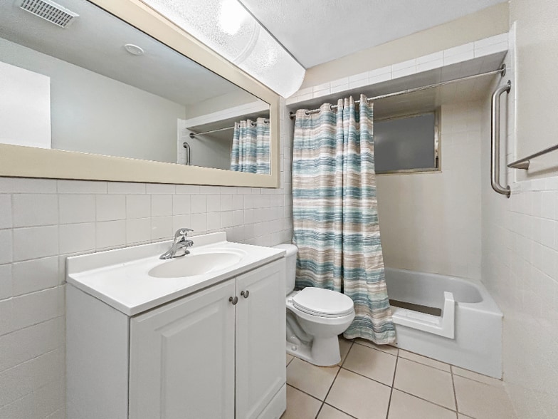 Building Photo - 3627 Annona Ct