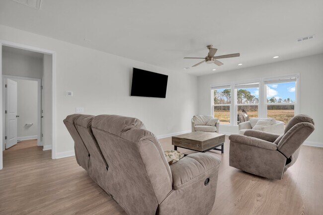 Building Photo - 268 Loblolly Ln