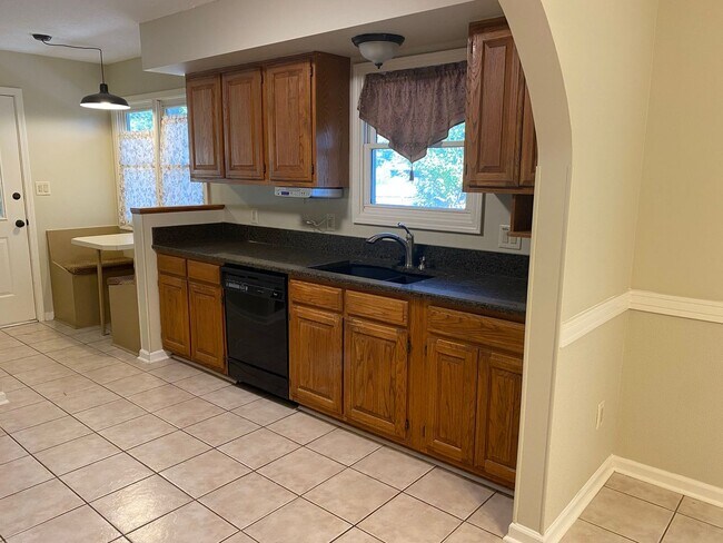 Building Photo - 3 bed 2 bath in Valley View