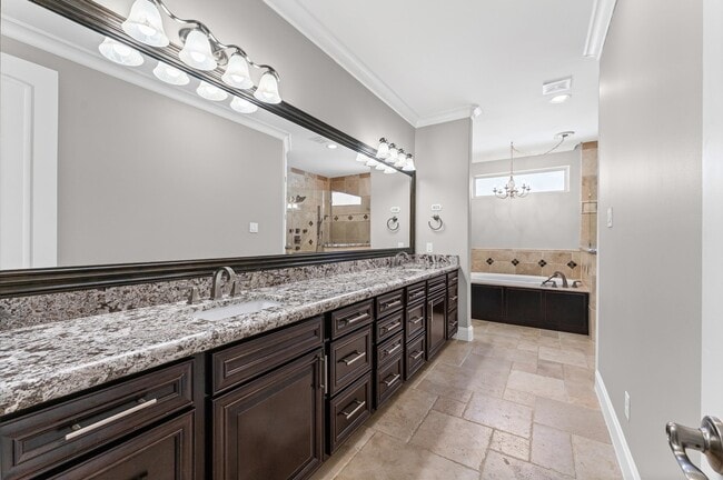 Building Photo - 1306 Hawthorne St