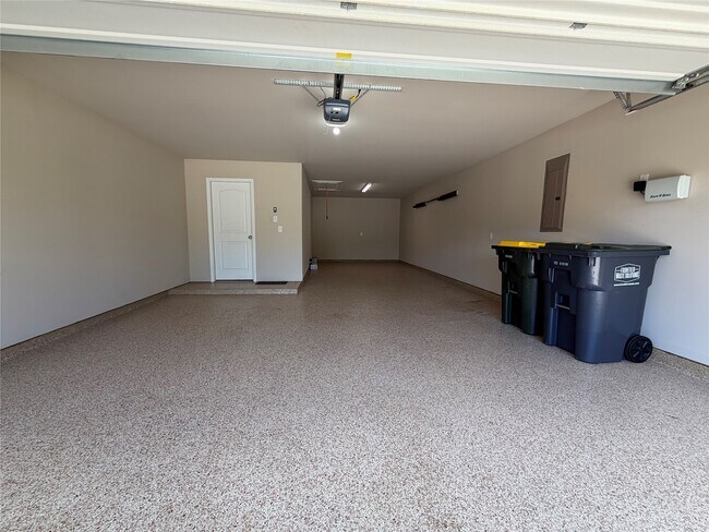 Building Photo - 103 Wild Garden Ct
