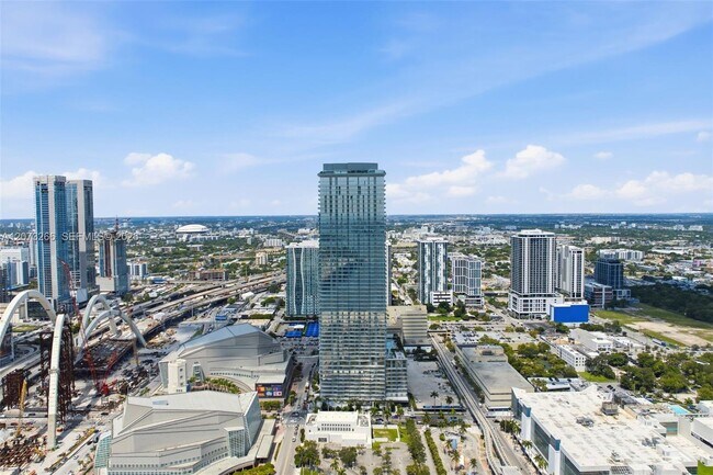 Building Photo - 1400 Biscayne Blvd