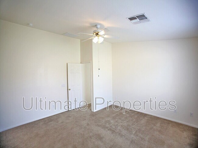 Building Photo - 25754 W Siesta Way