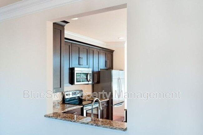 Building Photo - 1570 Wickham Pond Dr