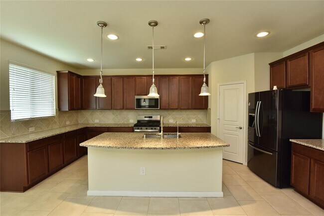 Building Photo - 5118 Kingship Ct