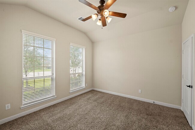 Building Photo - 2703 Barrington Branch Dr