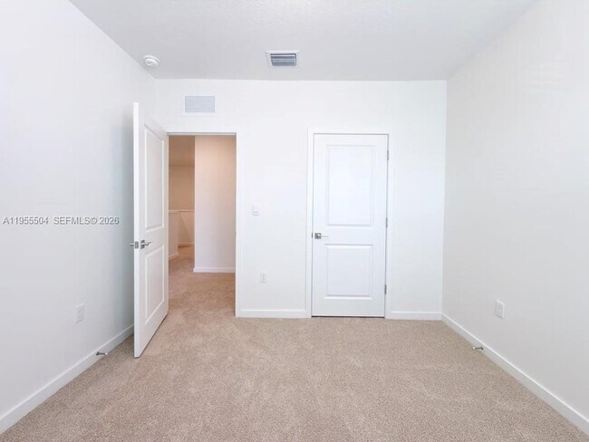 Building Photo - 0 NE 13th St