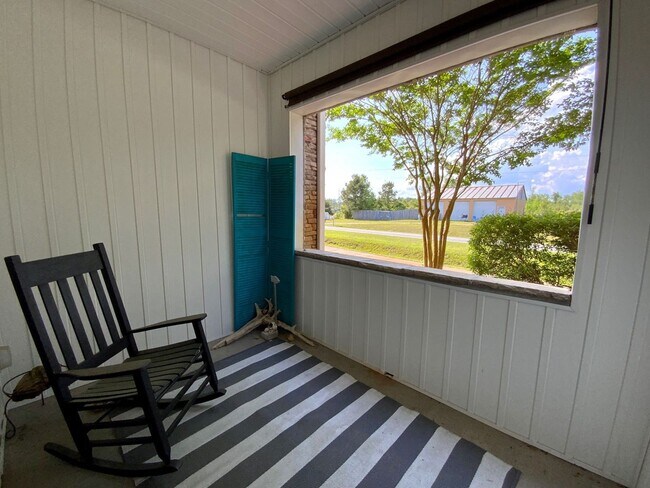 Building Photo - Furnished 3 bedroom 3 bath Condo - Flexible Term lease - Topsail Landing Community