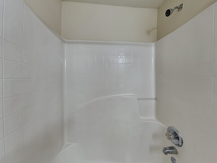 Building Photo - 2609 Bluestone Dr SW