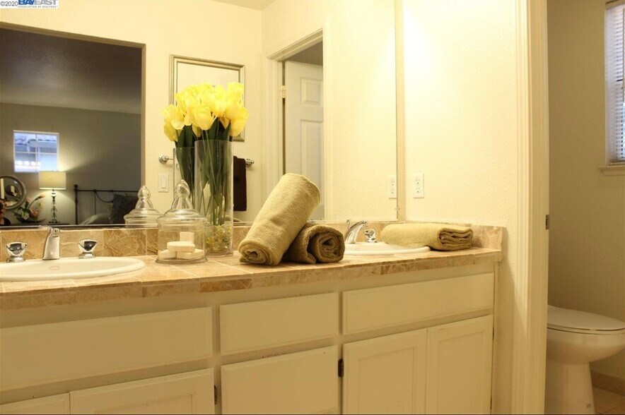 Bathroom - 2213 Wigeon Ct