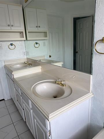 Building Photo - 8617 Sabinas Trail