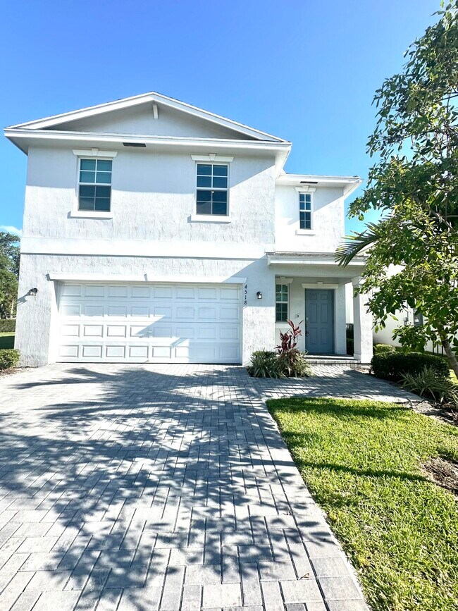 Building Photo - 4518 Dow Ln