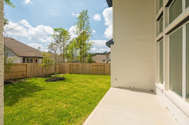 Building Photo - 215 Warbler Song Dr