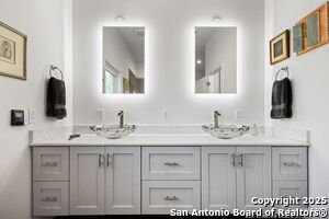 Building Photo - 797 Glendale Rd