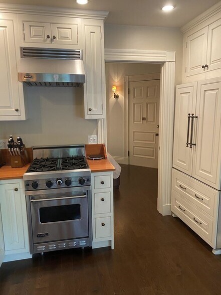 Building Photo - 259 Marlborough St