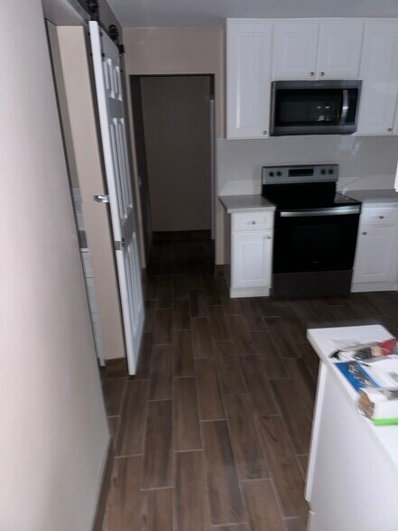 Building Photo - 32952 Urban Ave