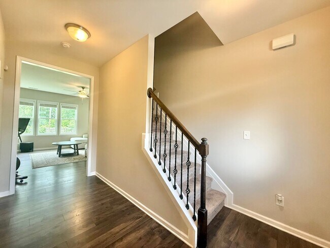 Building Photo - Gorgeous 4BD, 3.5BA Clayton Home with a Fenced Yard in the Desirable Riverwood Community