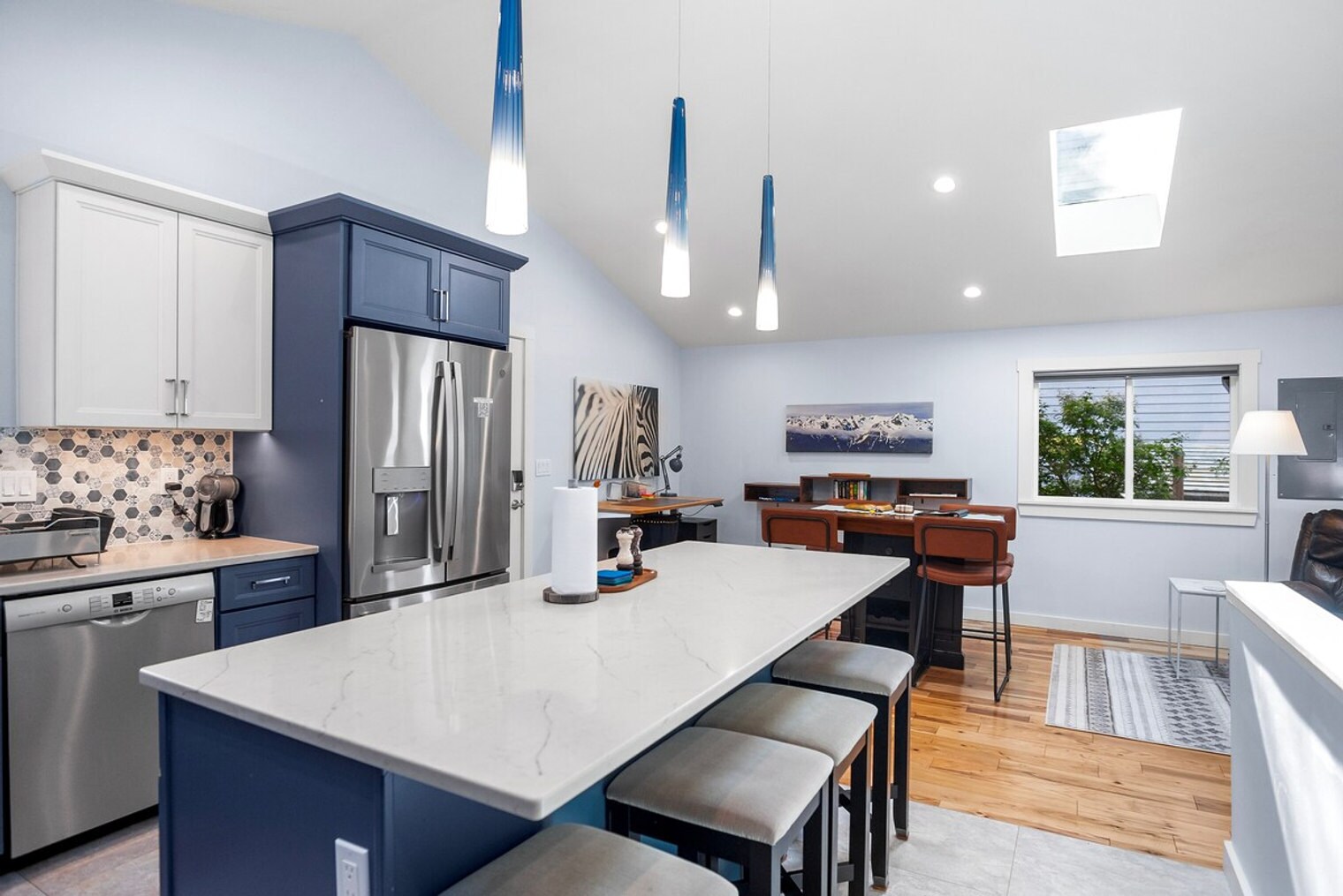 Building Photo - 5257 37th Ave SW