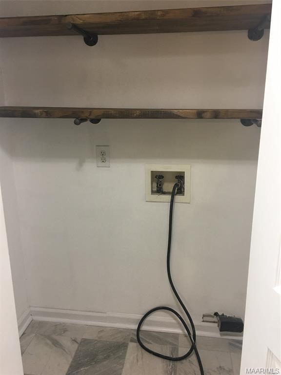 Building Photo - 6400 Chaprice Ln