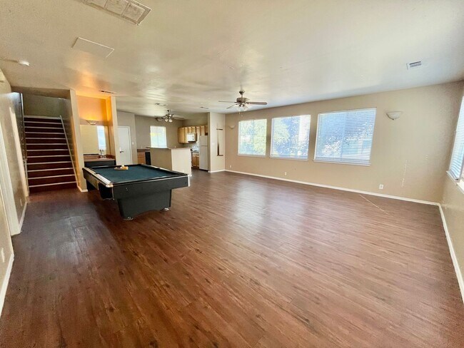 Building Photo - 910 Keith Ln