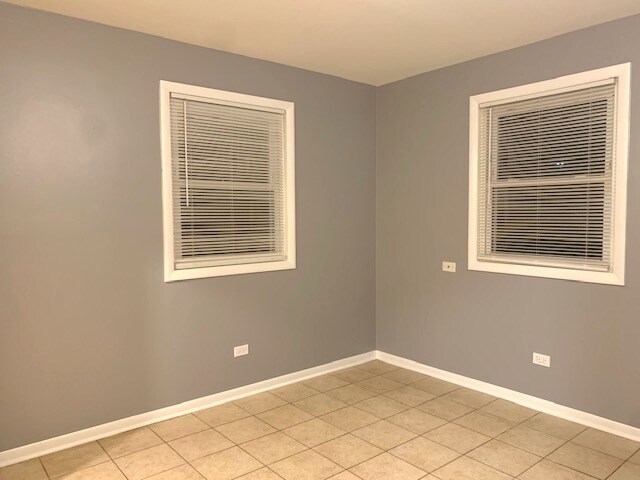 Building Photo - 7300 S 78th Ave