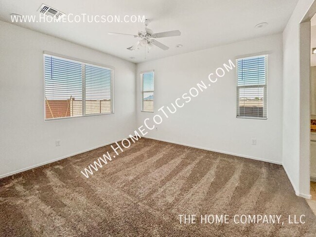 Building Photo - 35030 S Stargazer Ave