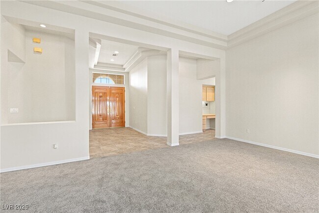 Building Photo - 10548 Findlay Ave