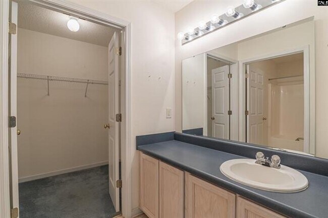 Building Photo - Charming Patio Home in Gibson Terrace – 2B...